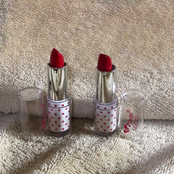 Amuse Matte Lipstick with Pink Polka dot Case - Picture 3 of 4